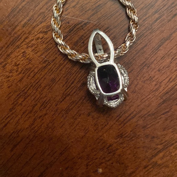 Sterling silver necklace with amethyst pendant. Excellent condition. - Picture 7 of 10